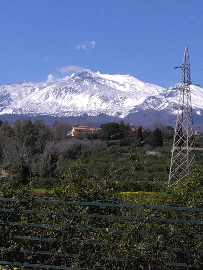 Ai Tre Archi Di Tagliaborse Villa Mascali Kültér fotó